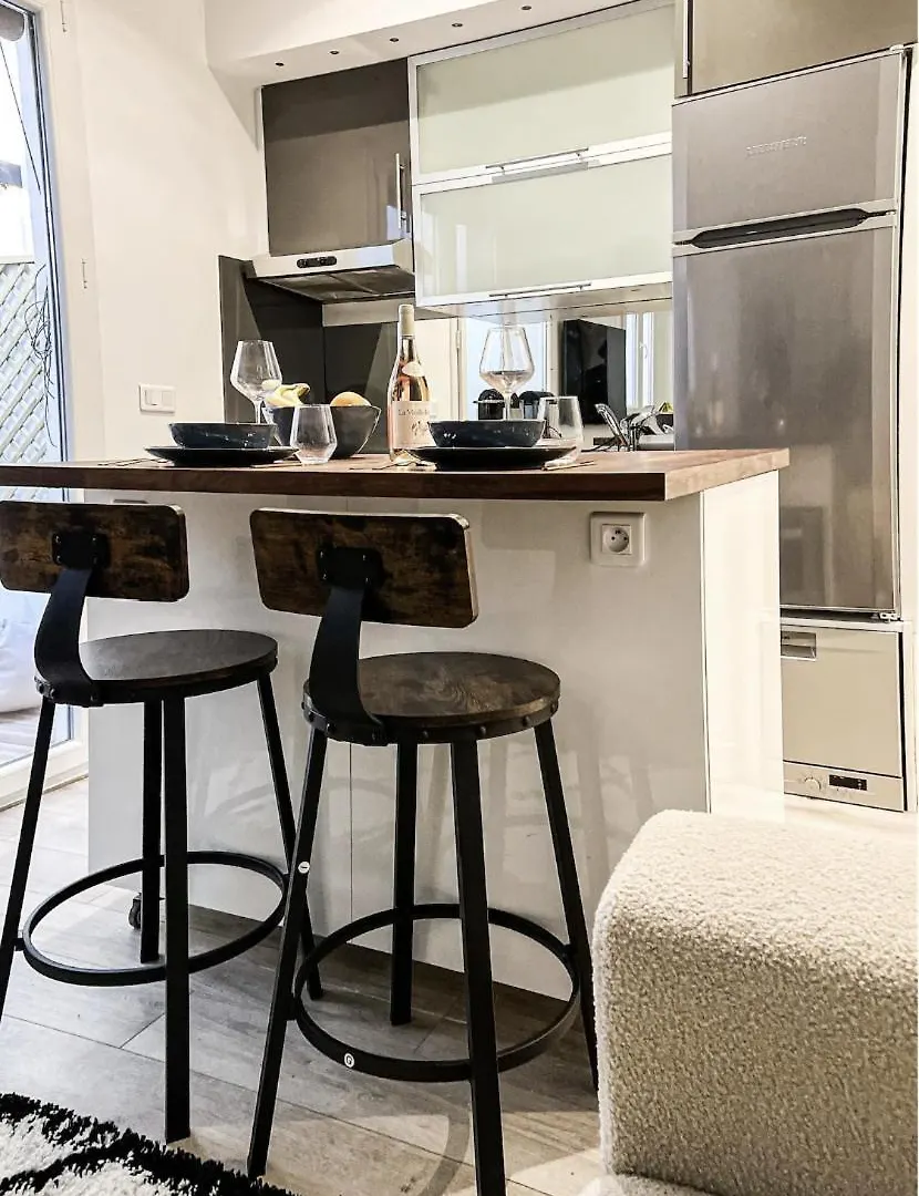 Suite Luxueuse Avec Jardin Privatif Et Jacuzzi Paris 0*,  France