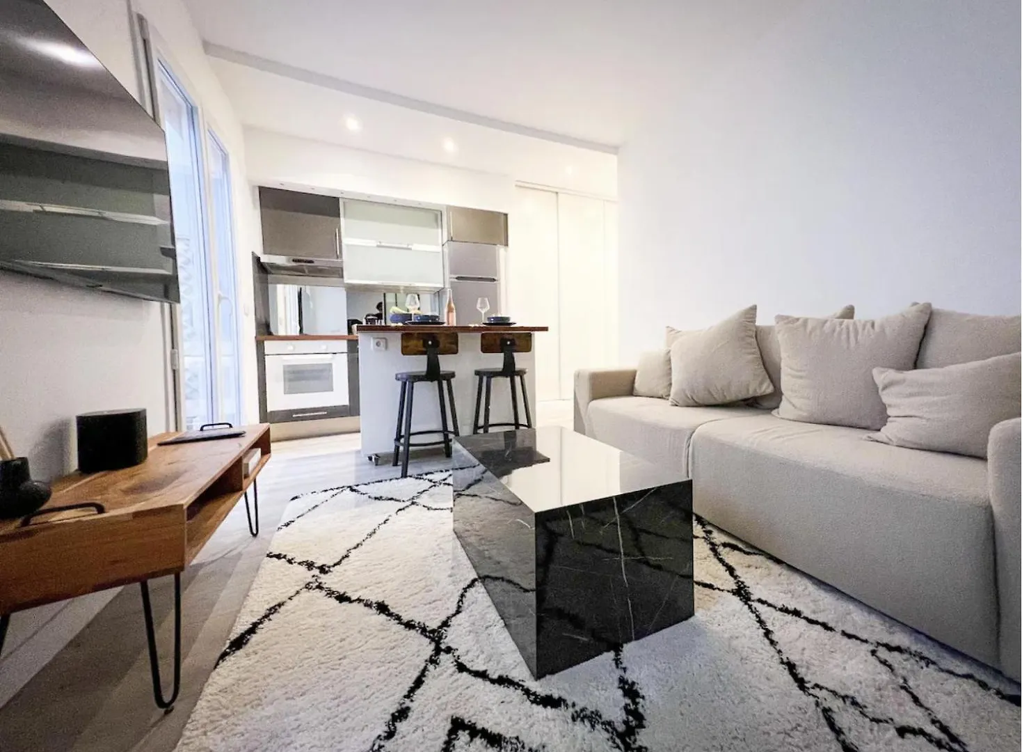Suite Luxueuse Avec Jardin Privatif Et Jacuzzi Paris 0*,